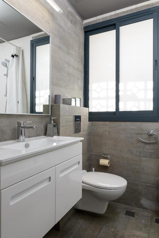Bright & Modern 2Br With Balcony On Dizzengoff Appartement Tel Aviv Buitenkant foto