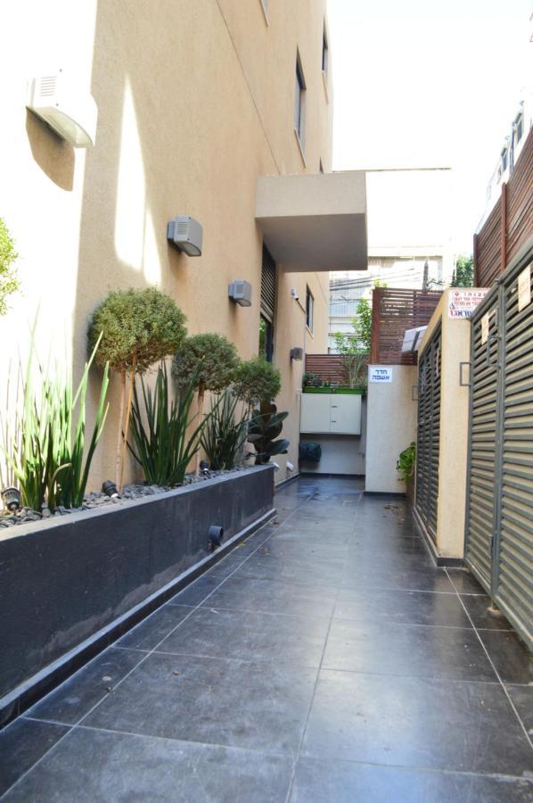 Bright & Modern 2Br With Balcony On Dizzengoff Appartement Tel Aviv Buitenkant foto