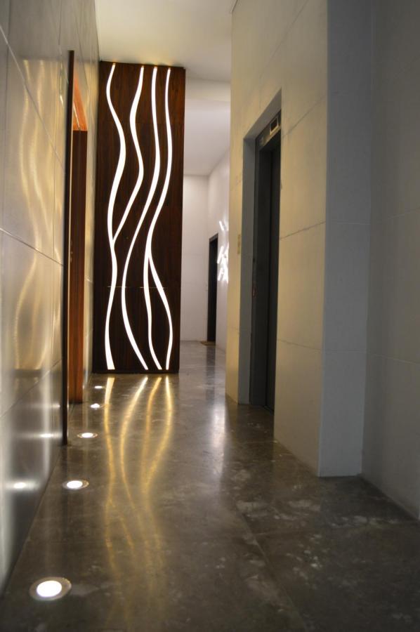 Bright & Modern 2Br With Balcony On Dizzengoff Appartement Tel Aviv Buitenkant foto